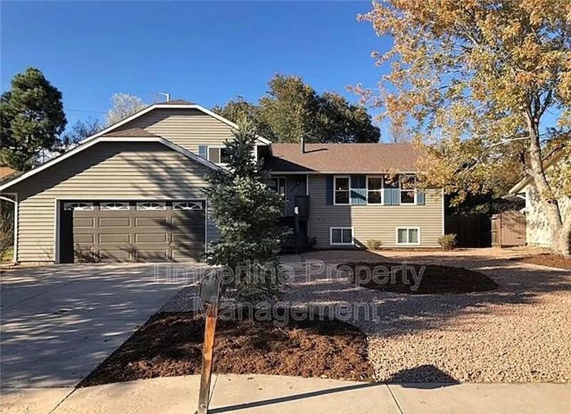 Updated 3 Bedroom plus office near Pulpit Rock! property image