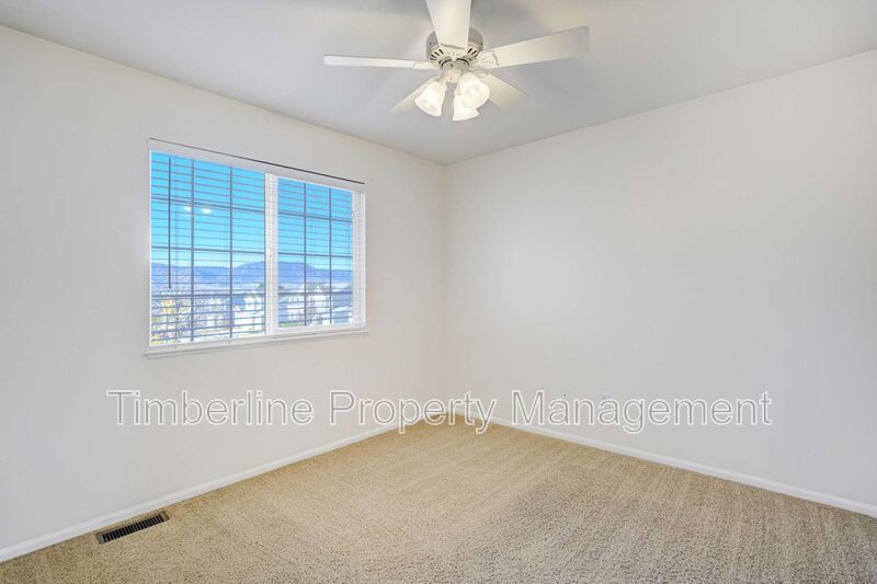 Fabulous....Large....5bd Plus Office Home in D20 Northgate/Falcons Nest Area property image