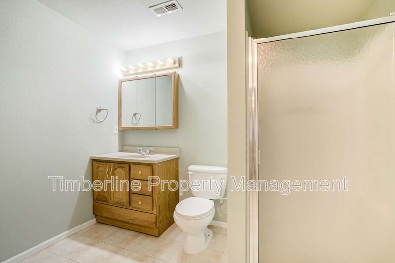 Fabulous....Large....5bd Plus Office Home in D20 Northgate/Falcons Nest Area property image