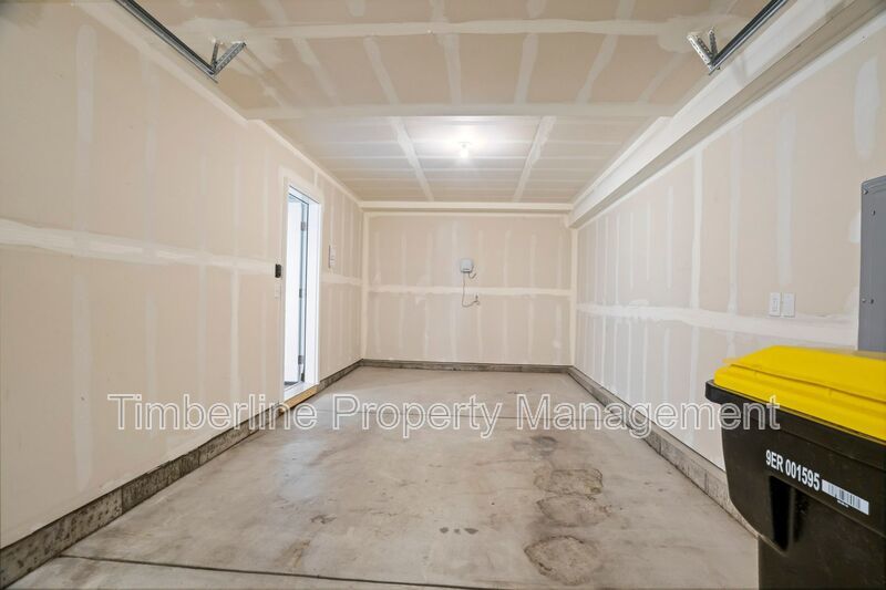 Modern 3bd Home Near Peterson AFB on Powers Corridor 6mos Lease Available property image