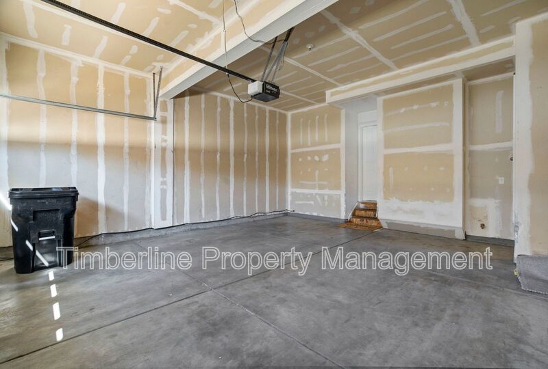 Cute 2bd, 2.5ba Townhome Across from Cottonwood Park....shorter lease term available property image