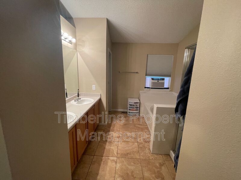 Open Concept 3 Bedroom Home in a Great Location property image