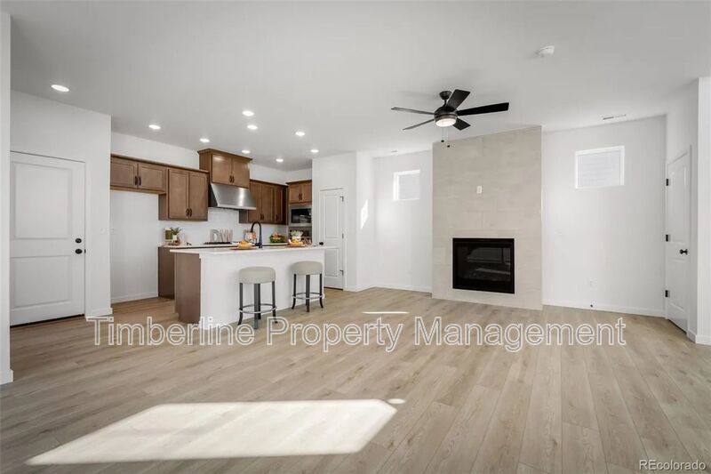 BRAND NEW 3 bedroom home in D20 property image