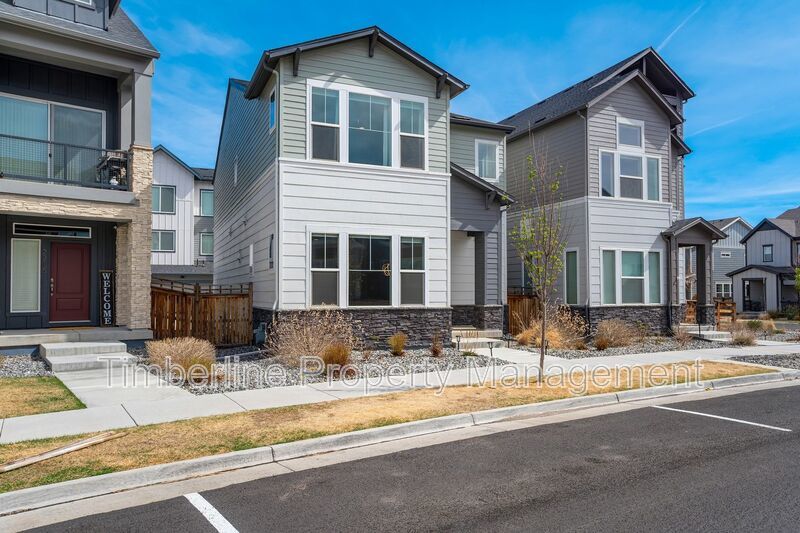 Newer 3bd Home in Broomfield Baseline Community property image
