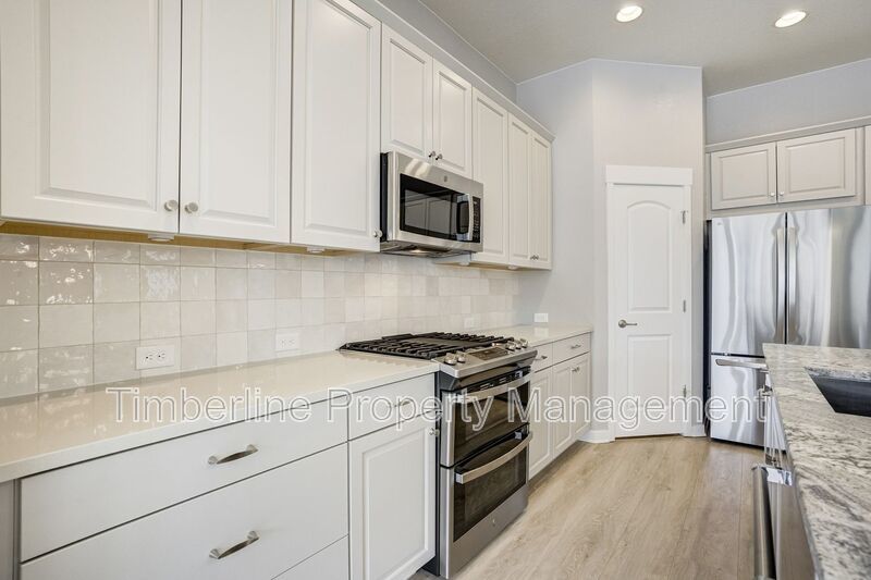 Newer 3bd Home in Broomfield Baseline Community property image