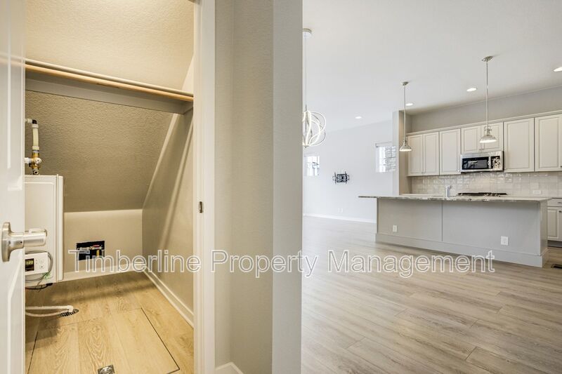 Newer 3bd Home in Broomfield Baseline Community property image