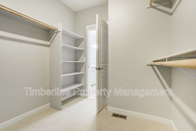 Newer 3bd Home in Broomfield Baseline Community property image