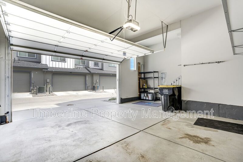 Newer 3bd Home in Broomfield Baseline Community property image