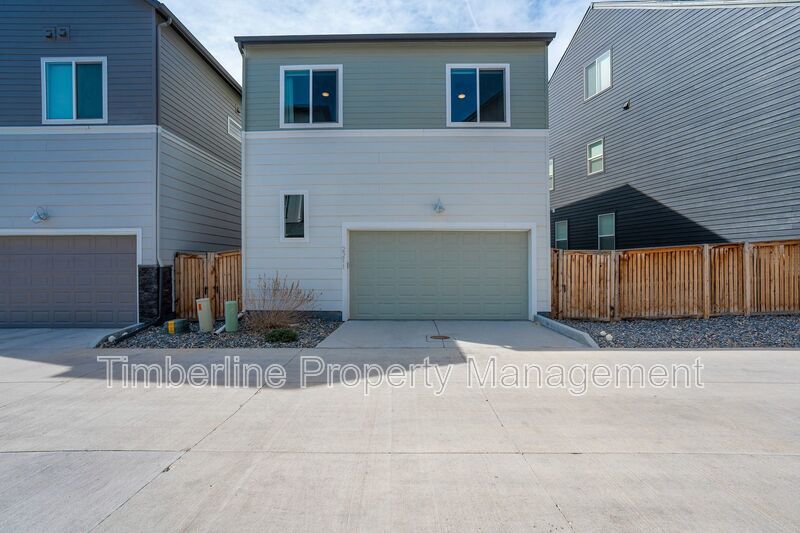 Newer 3bd Home in Broomfield Baseline Community property image