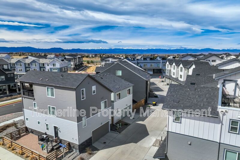 Newer 3bd Home in Broomfield Baseline Community property image