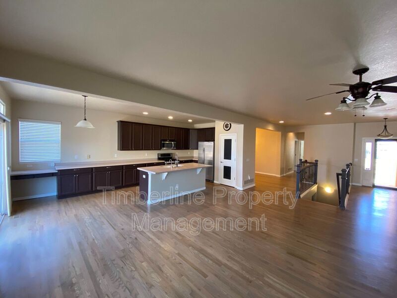 Large D20 6bd Ranch Style Home on Corner Lot....Fabulous North Location property image