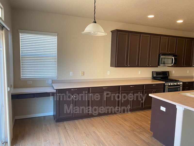 Large D20 6bd Ranch Style Home on Corner Lot....Fabulous North Location property image