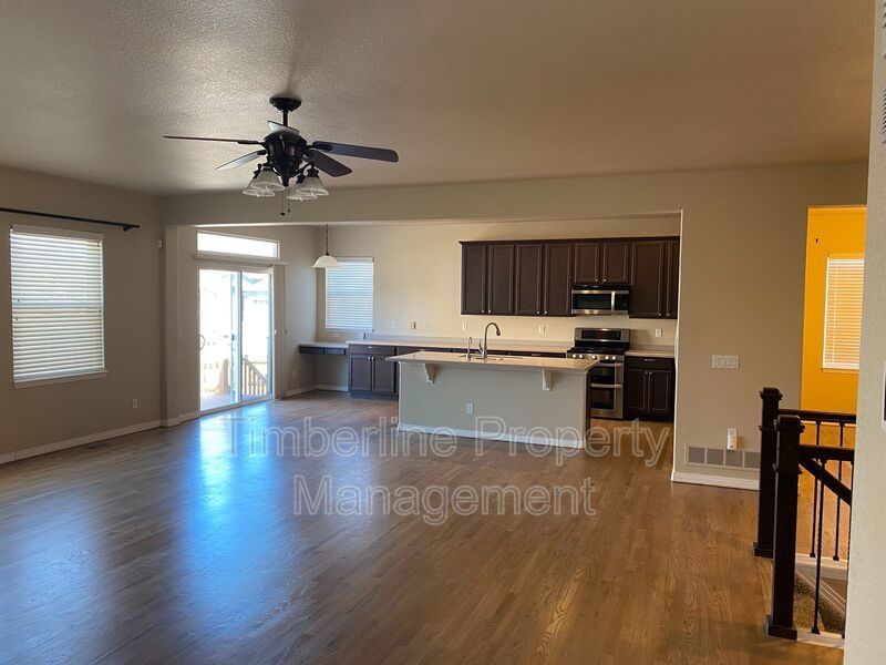 Large D20 6bd Ranch Style Home on Corner Lot....Fabulous North Location property image