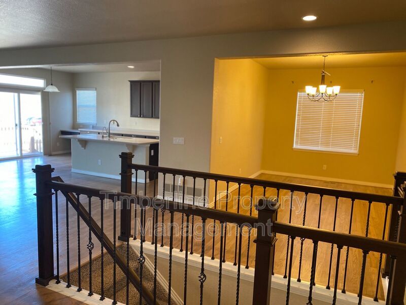 Large D20 6bd Ranch Style Home on Corner Lot....Fabulous North Location property image