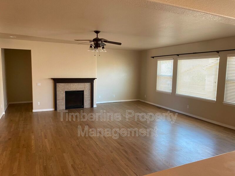 Large D20 6bd Ranch Style Home on Corner Lot....Fabulous North Location property image