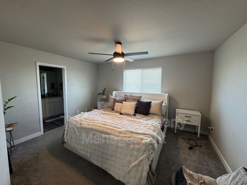 3 bedroom home near military bases and backs to a park! property image