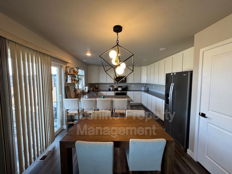 3 bedroom home near military bases and backs to a park! property image