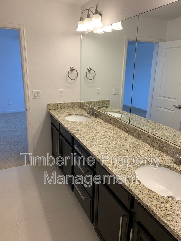 3bdrm Townhouse is Monument....Fabulous Location property image