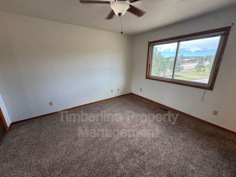 4bdrm Home in Black Forest with land and walking distance to school property image