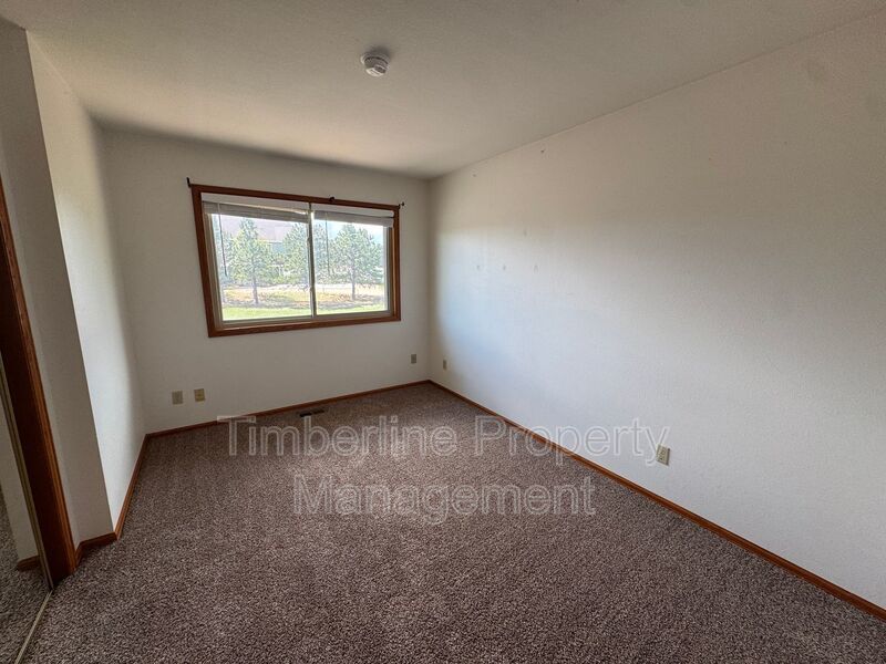 4bdrm Home in Black Forest with land and walking distance to school property image