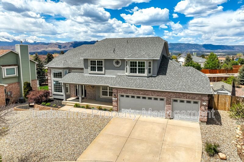 Large D20 Home with Large Backyard property image