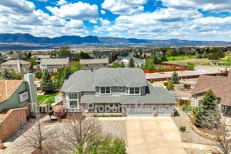 Large D20 Home with Large Backyard property image