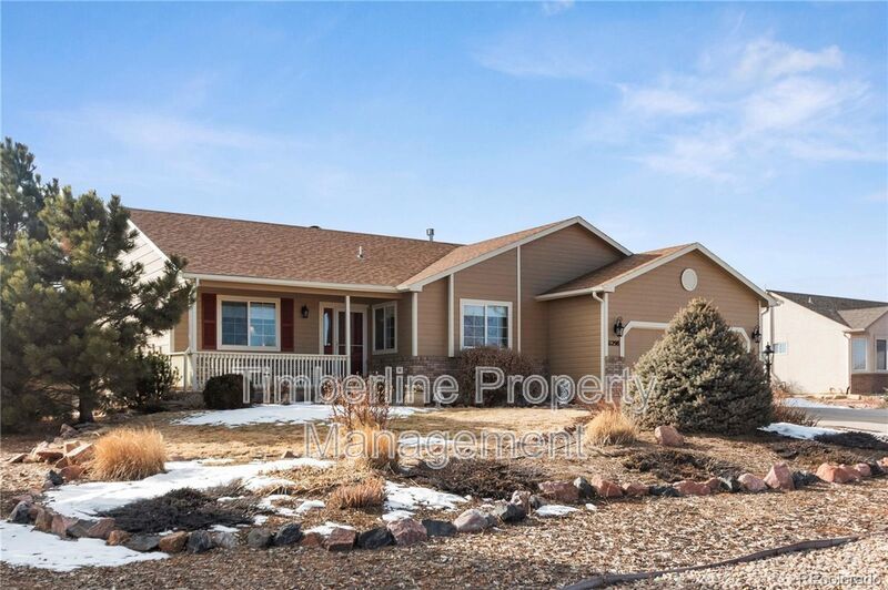 Ranch style home on 1/2 acre and RV parking!! property image