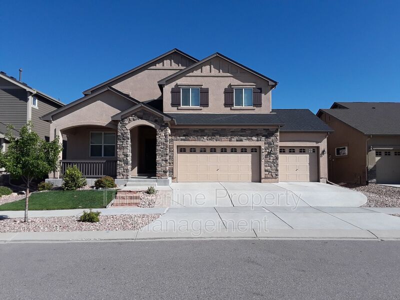 5-Bedroom Home in D20! property image