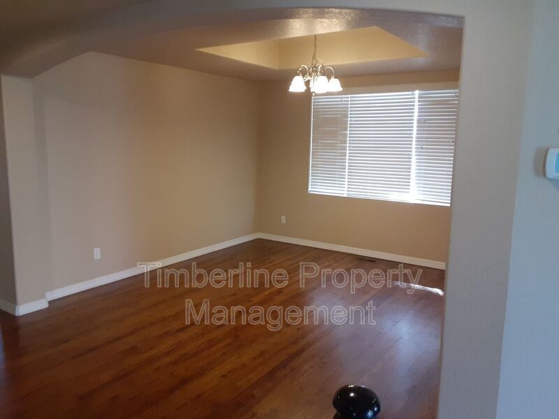 5-Bedroom Home in D20! property image
