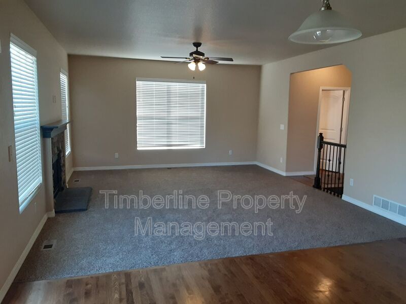 5-Bedroom Home in D20! property image