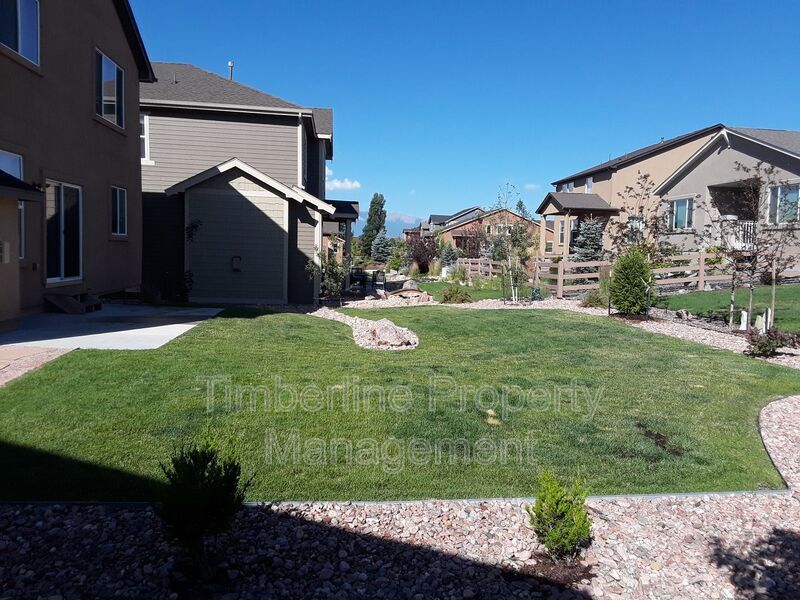 5-Bedroom Home in D20! property image