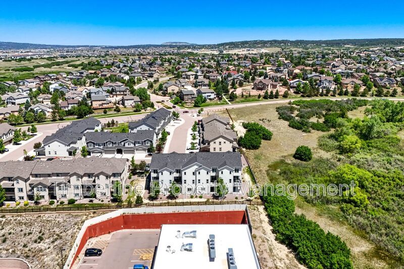 3bdrm Townhouse is Monument....Fabulous Location property image