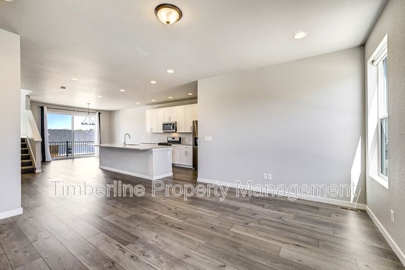 3 bedrooms 3.5 bathroom home, closet to Peterson AFB property image