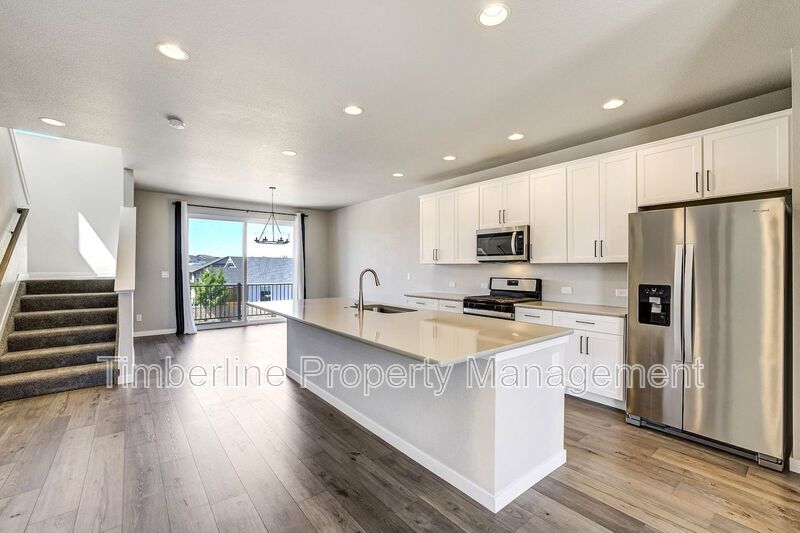 3 bedrooms 3.5 bathroom home, closet to Peterson AFB property image