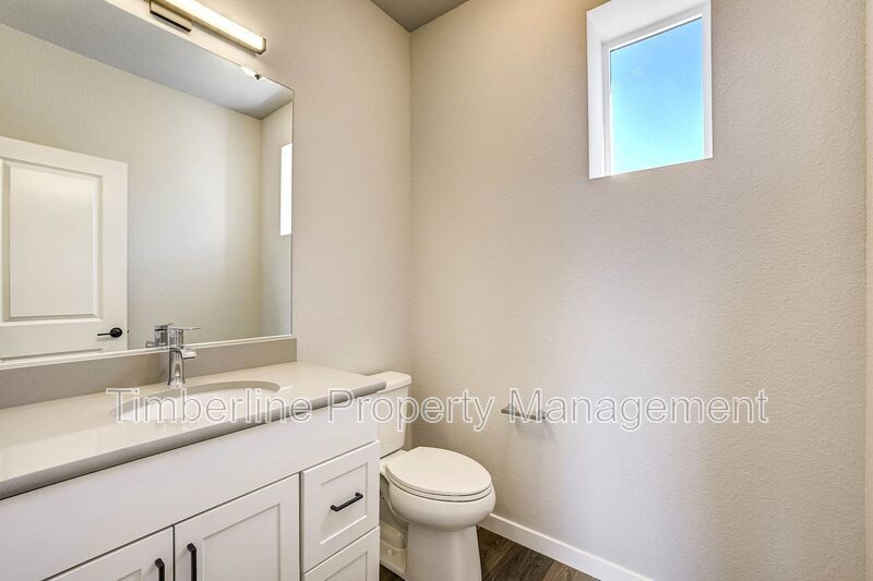 3 bedrooms 3.5 bathroom home, closet to Peterson AFB property image