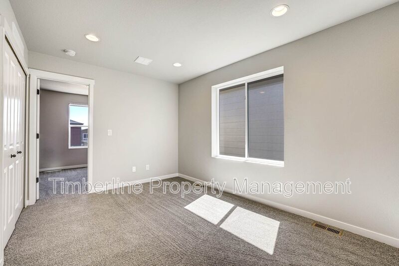 3 bedrooms 3.5 bathroom home, closet to Peterson AFB property image