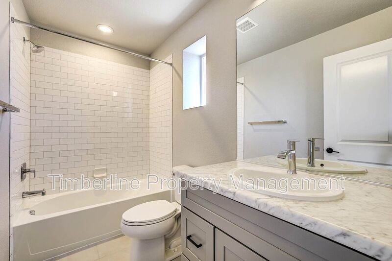 3 bedrooms 3.5 bathroom home, closet to Peterson AFB property image
