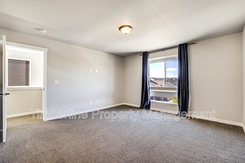 3 bedrooms 3.5 bathroom home, closet to Peterson AFB property image
