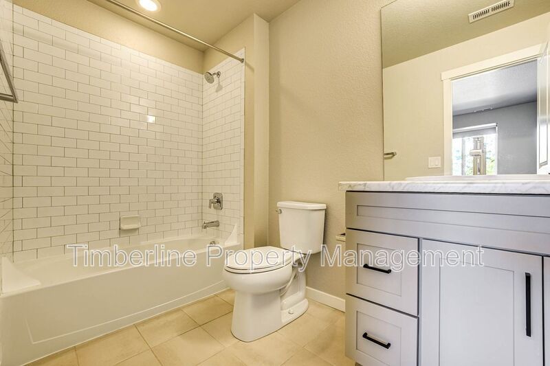 3 bedrooms 3.5 bathroom home, closet to Peterson AFB property image