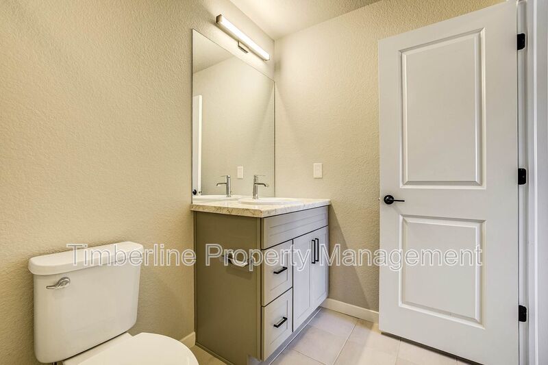 3 bedrooms 3.5 bathroom home, closet to Peterson AFB property image