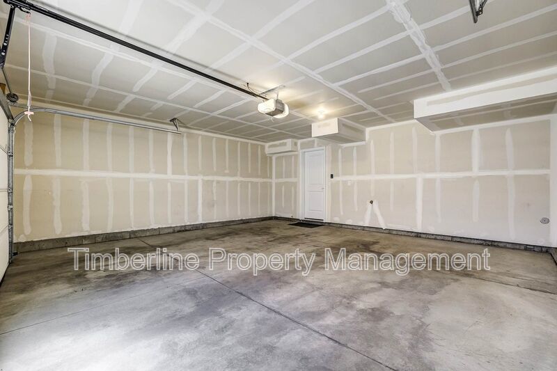 3 bedrooms 3.5 bathroom home, closet to Peterson AFB property image