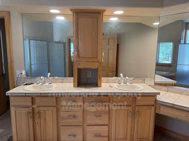 Gorgeous 3 bedroom in Monument on Large Lot! property image