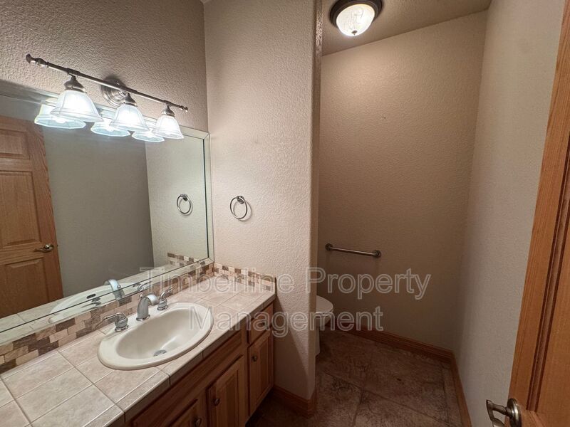 Gorgeous 3 bedroom in Monument on Large Lot! property image