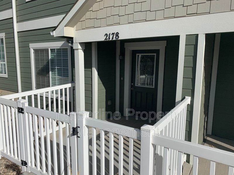 Newer 3bdrm Townhome, 2 car garage, Close to Town and Easy access to Ft. Carson property image
