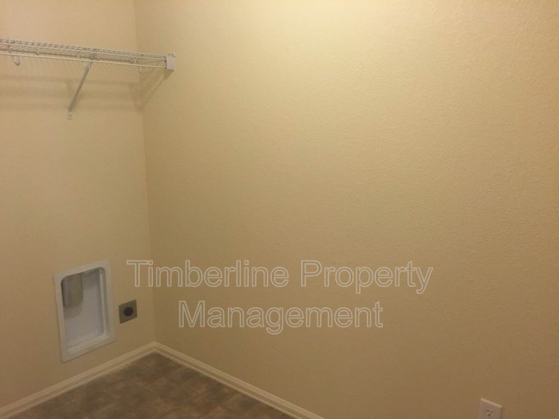 Newer 3bdrm Townhome, 2 car garage, Close to Town and Easy access to Ft. Carson property image