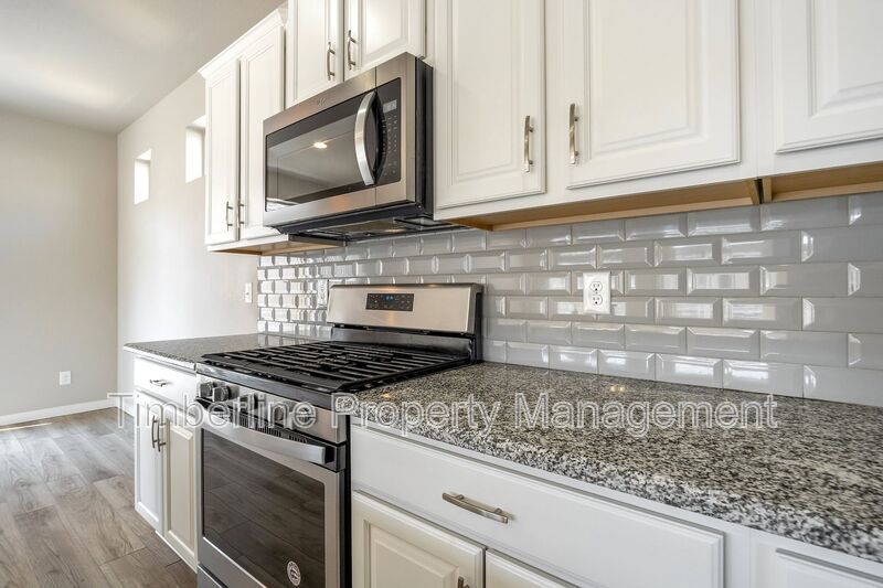 3bd Plus Office and Bonus Room in Banning Lewis Ranch...Maintenance Free Living property image
