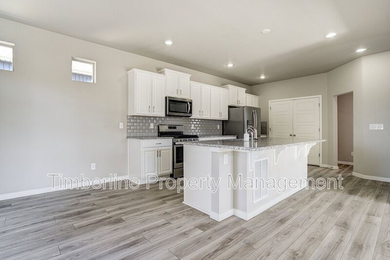 3bd Plus Office and Bonus Room in Banning Lewis Ranch...Maintenance Free Living property image