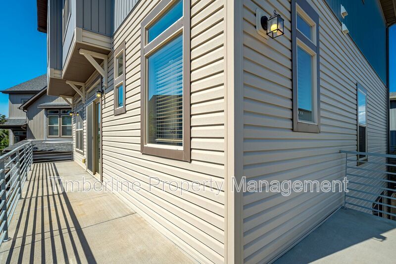 3bd Plus Office and Bonus Room in Banning Lewis Ranch...Maintenance Free Living property image