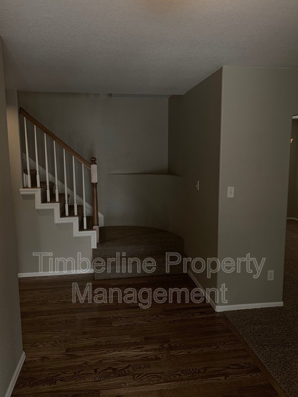 D20 4bdrm Plus Lofted Office or Play Area Near Pine Creek property image