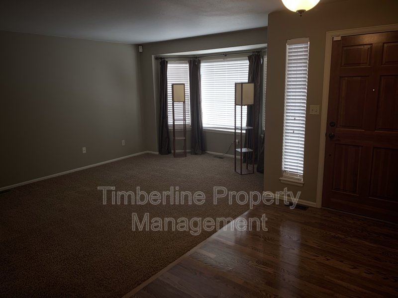 D20 4bdrm Plus Lofted Office or Play Area Near Pine Creek property image